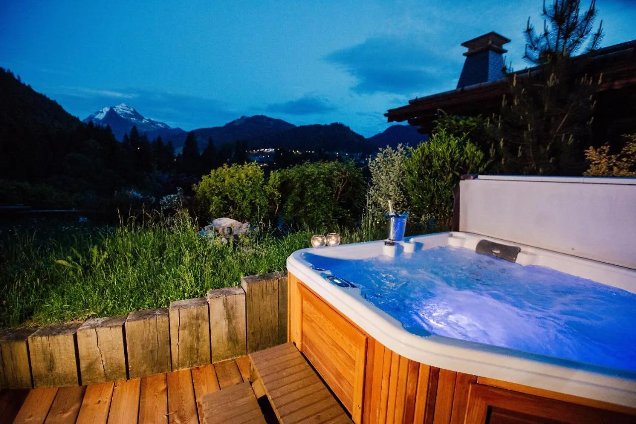 Chalet Bizet - A Touch Of Parisian Design In The Alps Montriond France