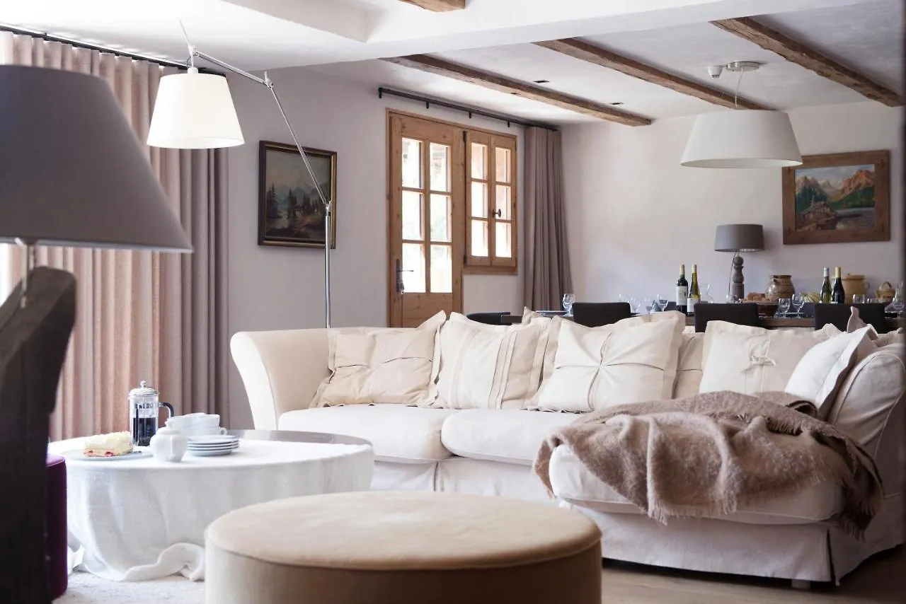 Chalet Bizet - A Touch Of Parisian Design In The Alps Montriond 0*,  France
